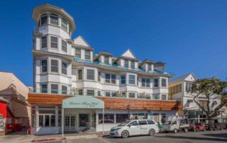 Catalina Glenmore Hotel